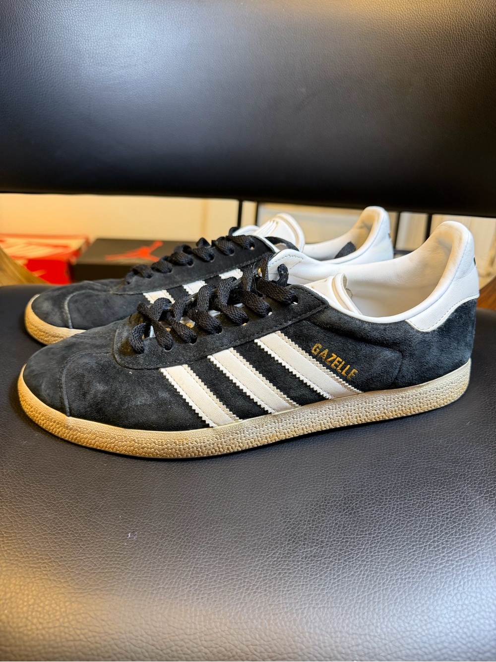 adidas Originals Gazelle "Core Black / Cloud White" (Style Code: BB5476 Size 9